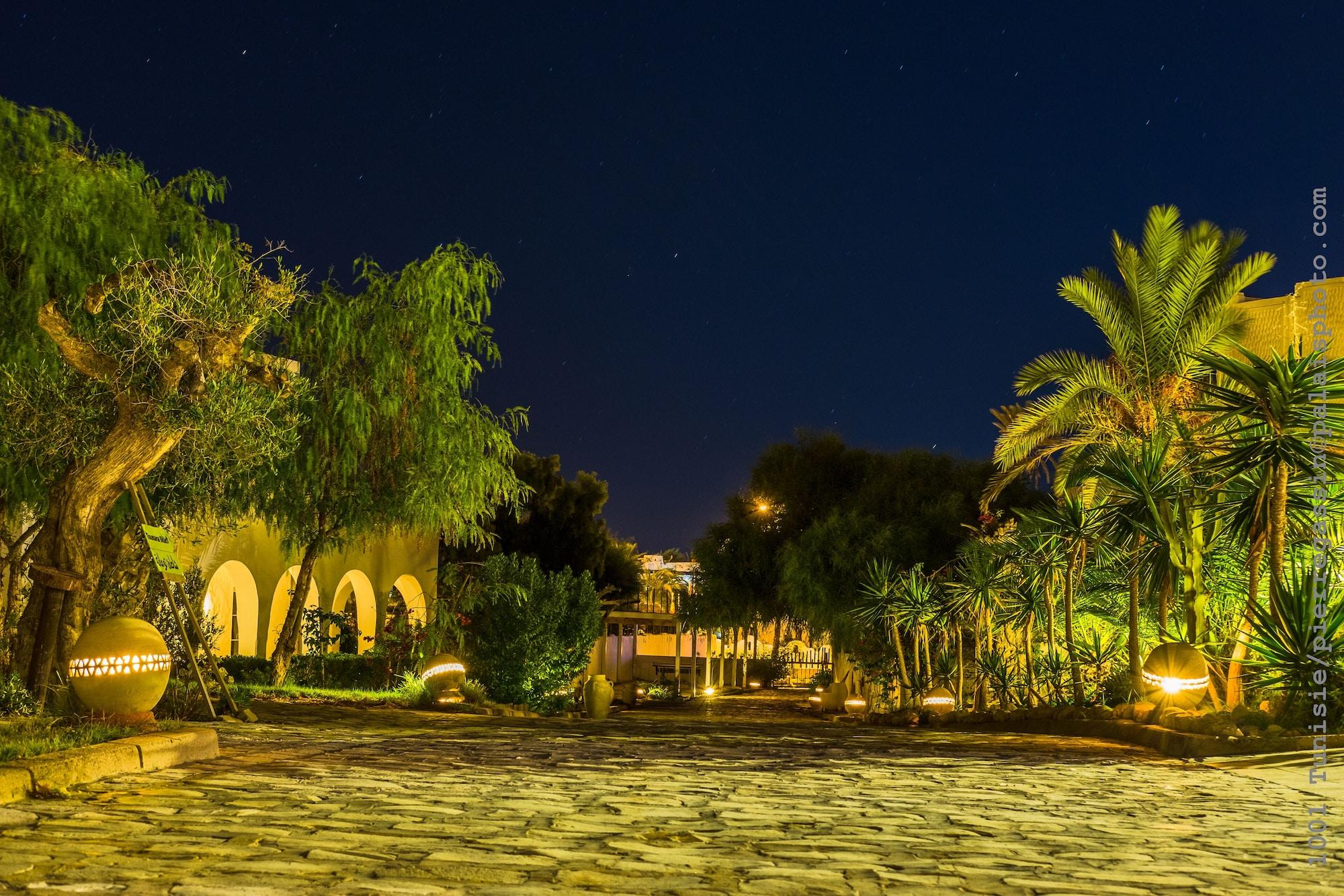 Les Jardins De Toumana Hotel Triffa Bagian luar foto