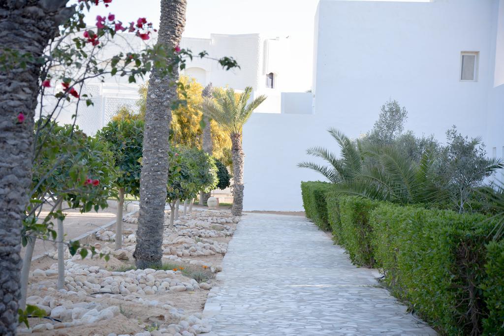 Les Jardins De Toumana Hotel Triffa Bagian luar foto